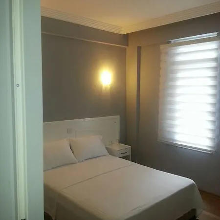 Adrian Hotel 3*
